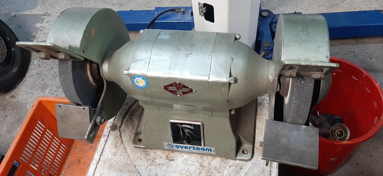 VSF Slijpsteen 200, Ophalen, Gebruikt, Minder dan 700 watt, Werkbankslijpmachine