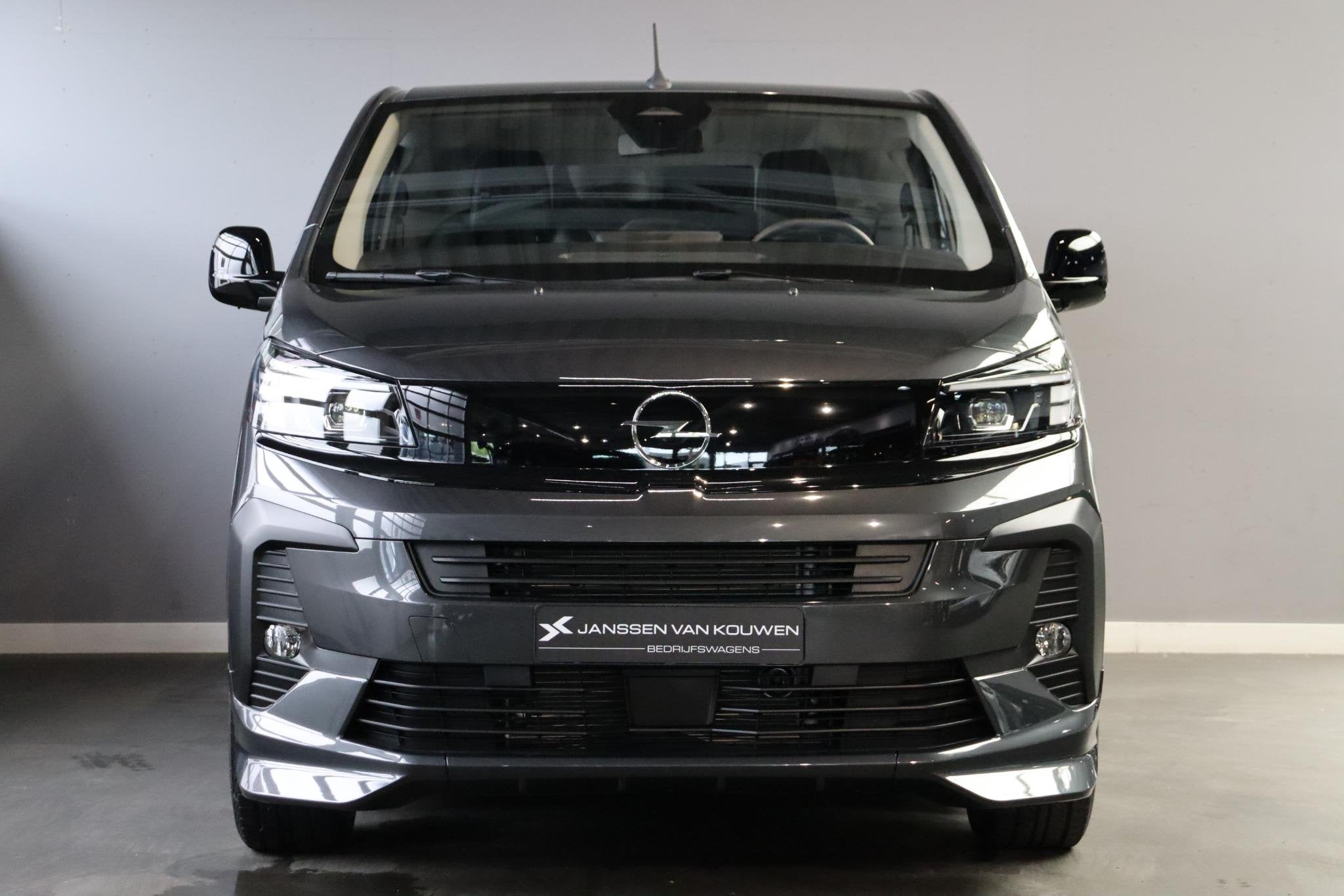 Opel Vivaro Electric L3 75 kWh STX / 0% rente / 2+6 jaar gar, Auto's, 12 maanden, Zwart, 2 stoelen, Zilver of Grijs