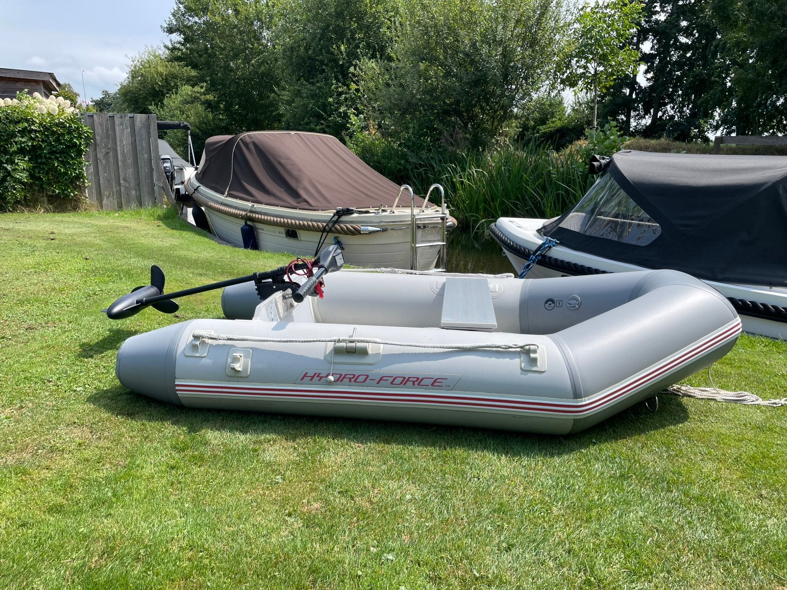 Hydroforce 230 + Talamex TM 66 fluistermotor + accu + peddel, Watersport en Boten, Ophalen, Peddels, Talamex