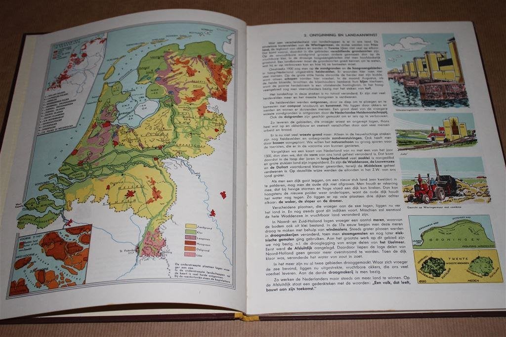 Schoolatlas. Deel III Nederland in de Wereld. 1955., Boeken, Atlassen en Landkaarten, Gelezen, Ophalen of Verzenden, Landkaart