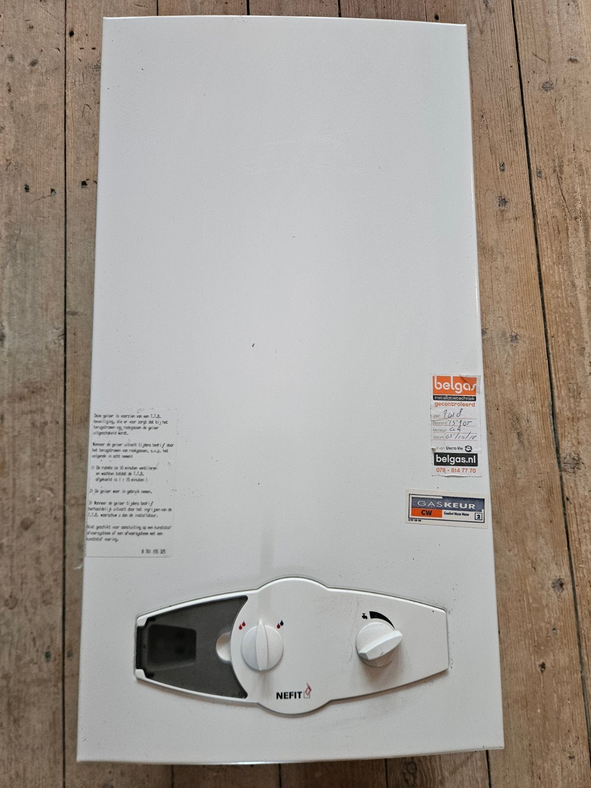 Nefit Geiser  - Compact en Efficiënt, Gebruikt, Aardgas, Ophalen of Verzenden, Minder dan 20 liter