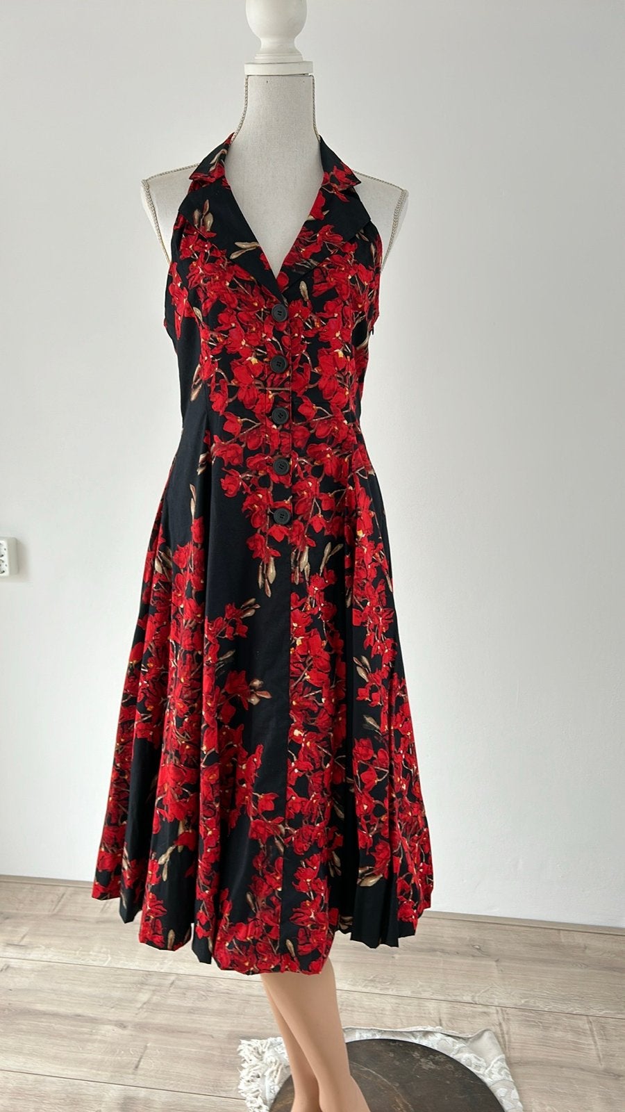 Isabel de Pedro Halterjurk Zwart met Rode Bloemen, Maat 38/40 (M), Zwart, Ophalen of Verzenden, Zo goed als nieuw