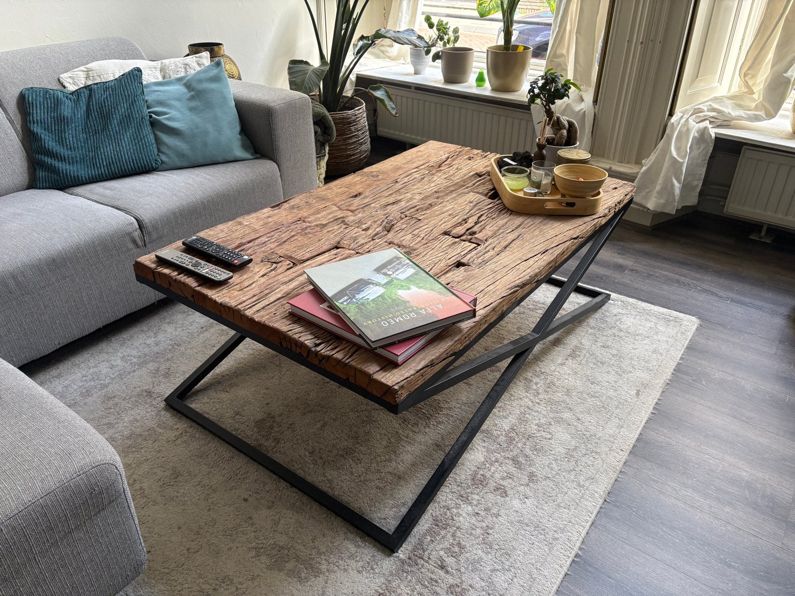 Robuuste Salontafel Hout en Metaal - 130x80x46 cm, Huis en Inrichting, Tafels | Salontafels, 100 tot 150 cm, Zo goed als nieuw