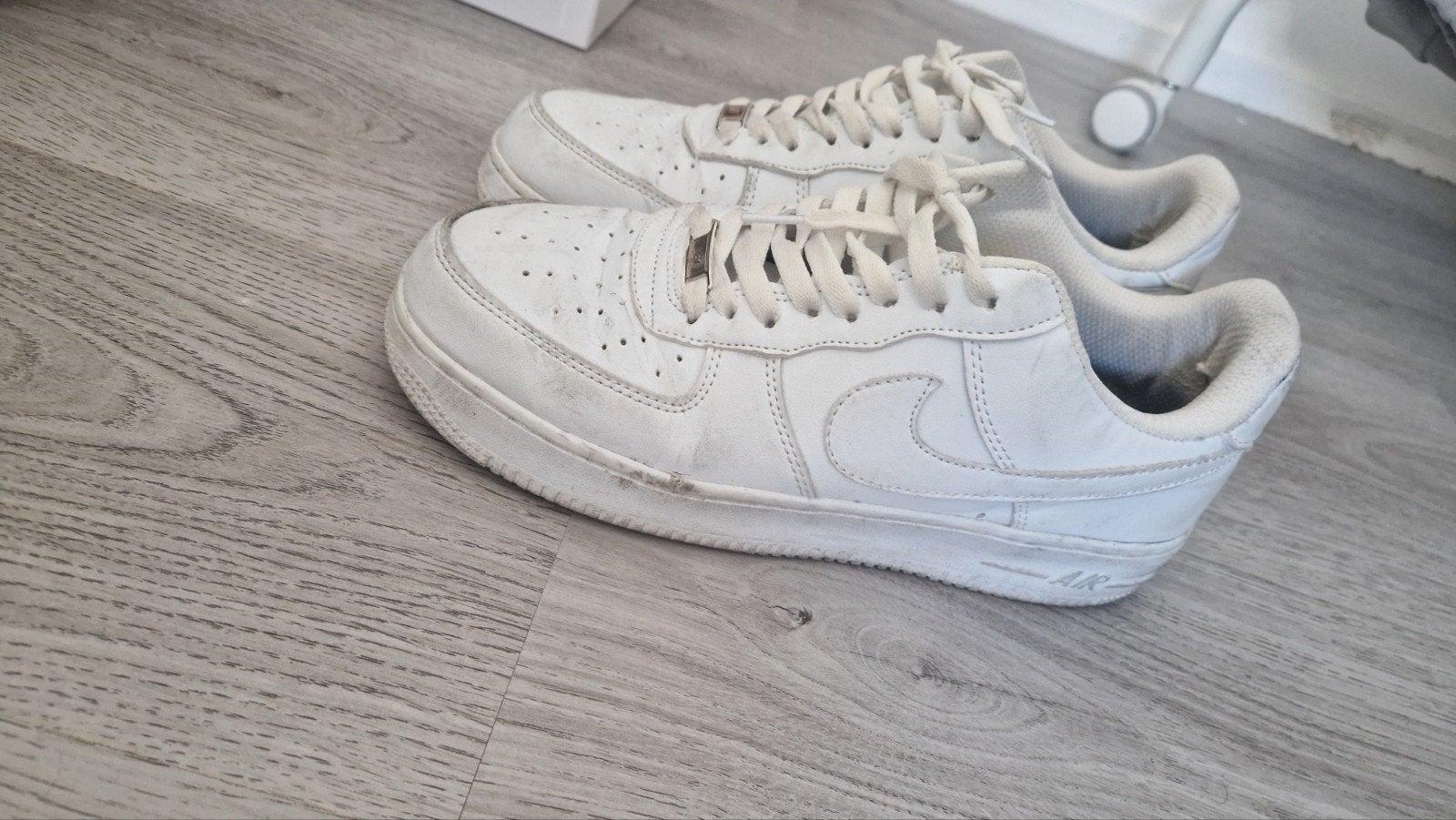Nike Air Force 1 maat 42- Niet 100% origineel, Kleding | Heren, Schoenen, Ophalen of Verzenden, Gedragen, Wit