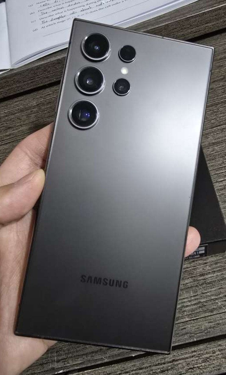 Samsung S24 Ultra -256GB-  ️ in absolute nieuwstaat️, Telecommunicatie, Mobiele telefoons | Samsung, Ophalen, Overige kleuren