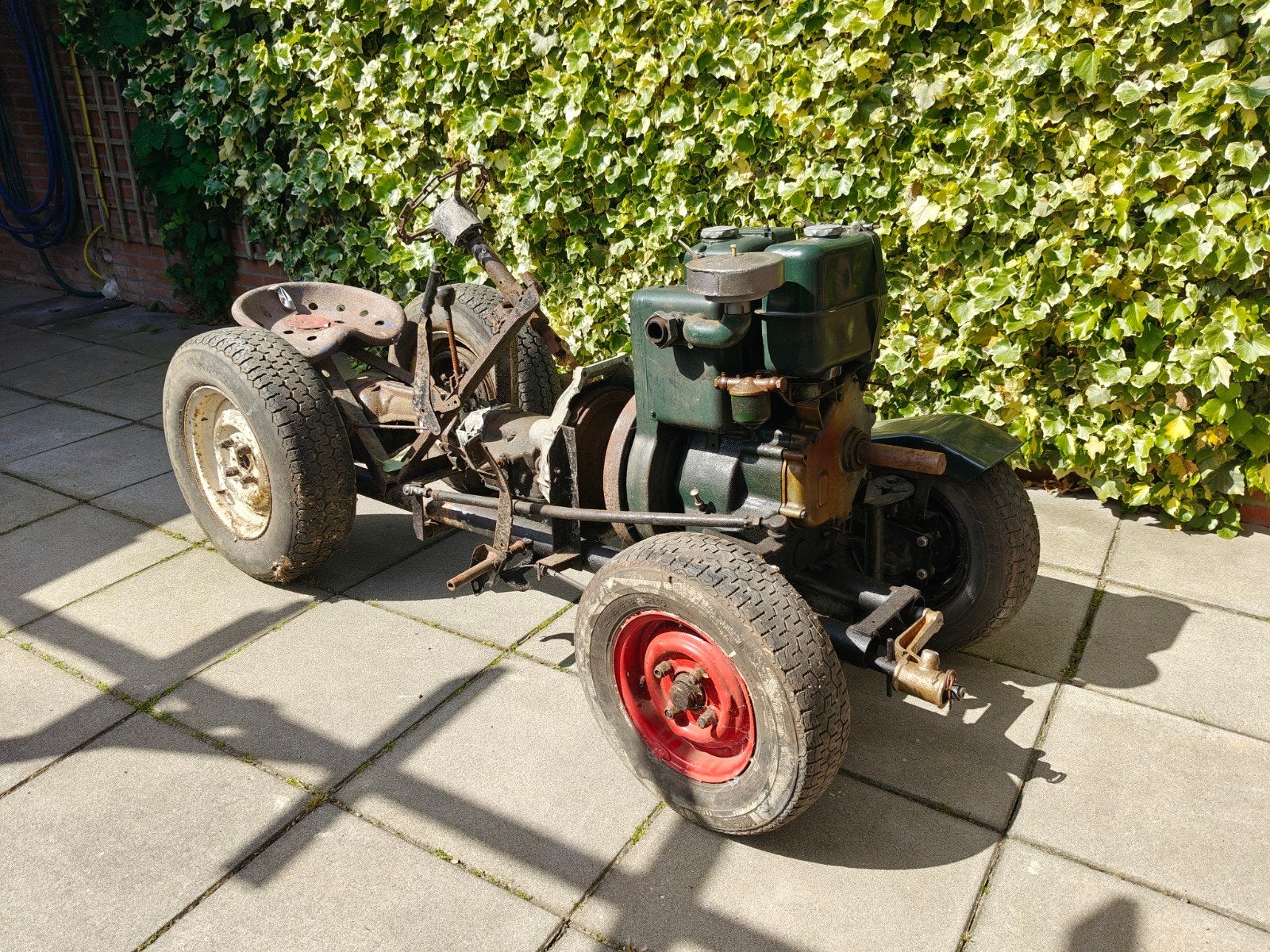 Trekker met lister diesel., Doe-het-zelf en Verbouw, Motoren, Ophalen