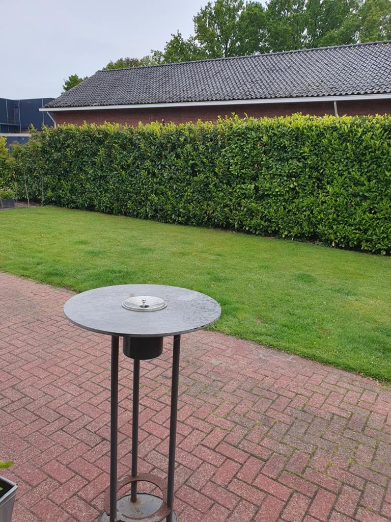 Robuuste rooktafel rookzuil met asbak - Ideaal voor buiten, Ophalen of Verzenden, Gebruikt, Rond
