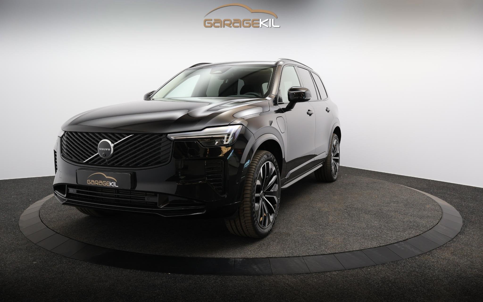 Volvo XC90 2.0 T8 Plug-in hybrid AWD Plus Dark Dealeronderh, 77 km/l, Gebruikt, Euro 6, 4 cilinders