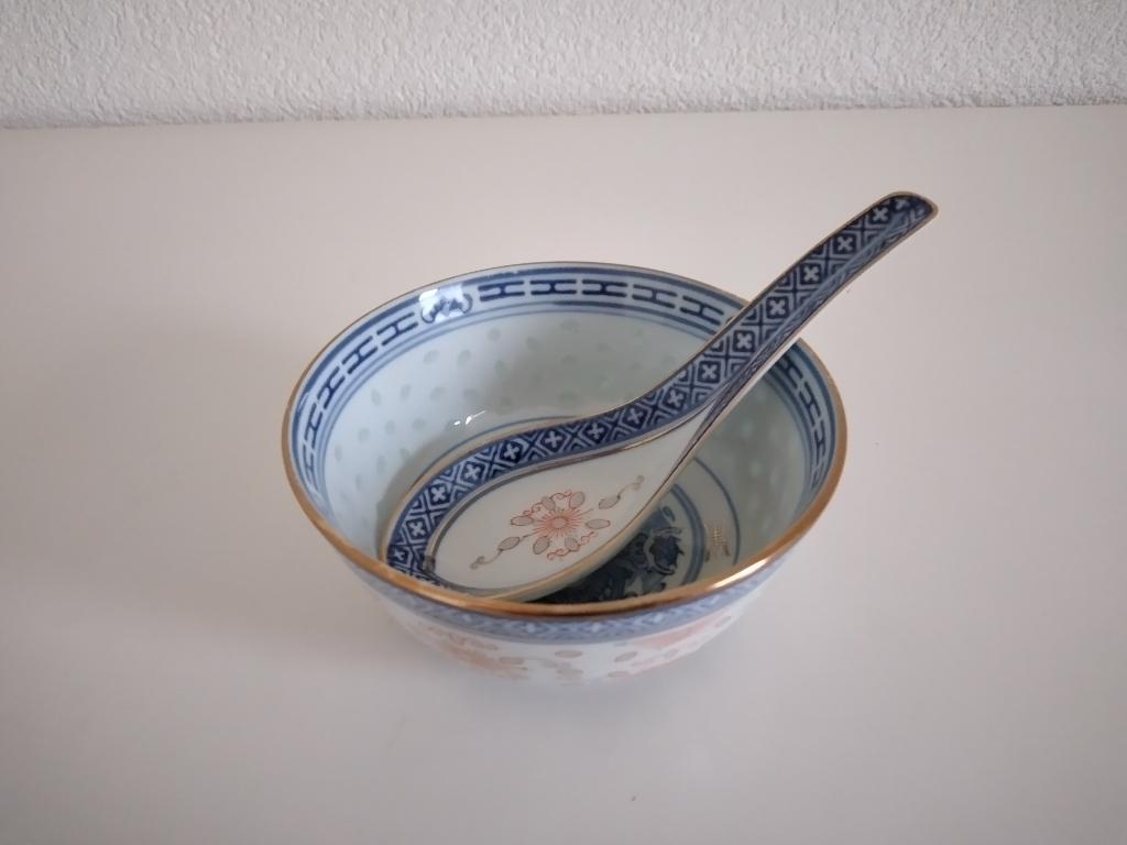 Chinese soepkom met lepel., Ophalen of Verzenden, Zo goed als nieuw, Kom(men), Overige stijlen