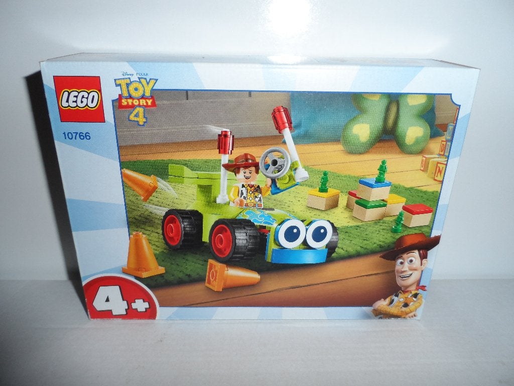 Lego 10766 Toy Story 4 - Woody & RC *Nieuw / MISB*, Lego, Nieuw, Ophalen of Verzenden, Disney
