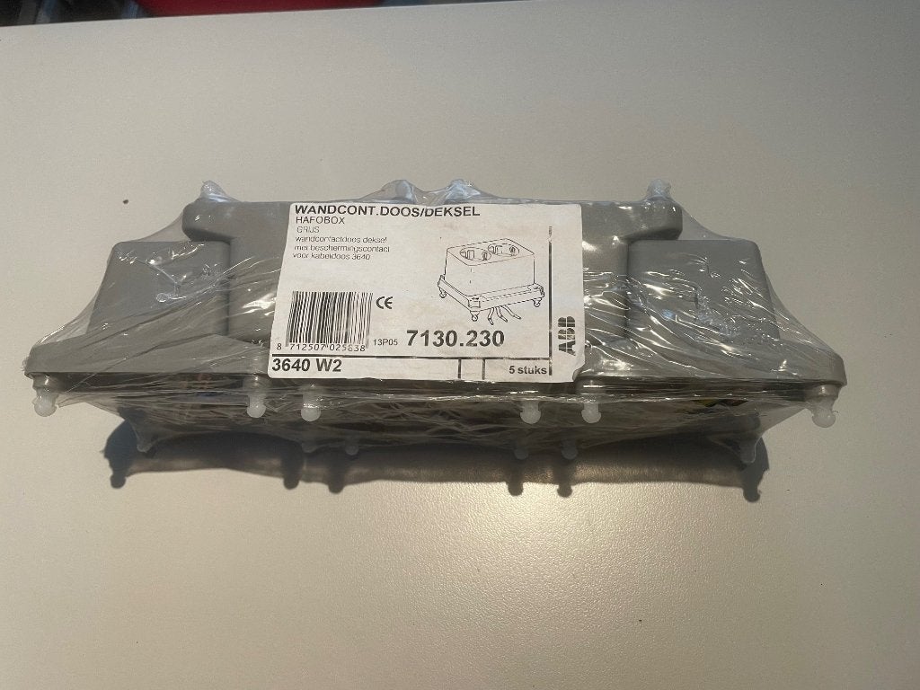 ABB 3640W2  Wandcontacdoos  (5 stuks), Ophalen of Verzenden, Nieuw, ABB, Overige typen