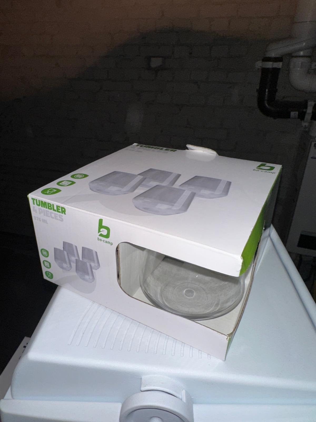 4 plastic glazen voor op de camping, Caravans en Kamperen, Ophalen of Verzenden