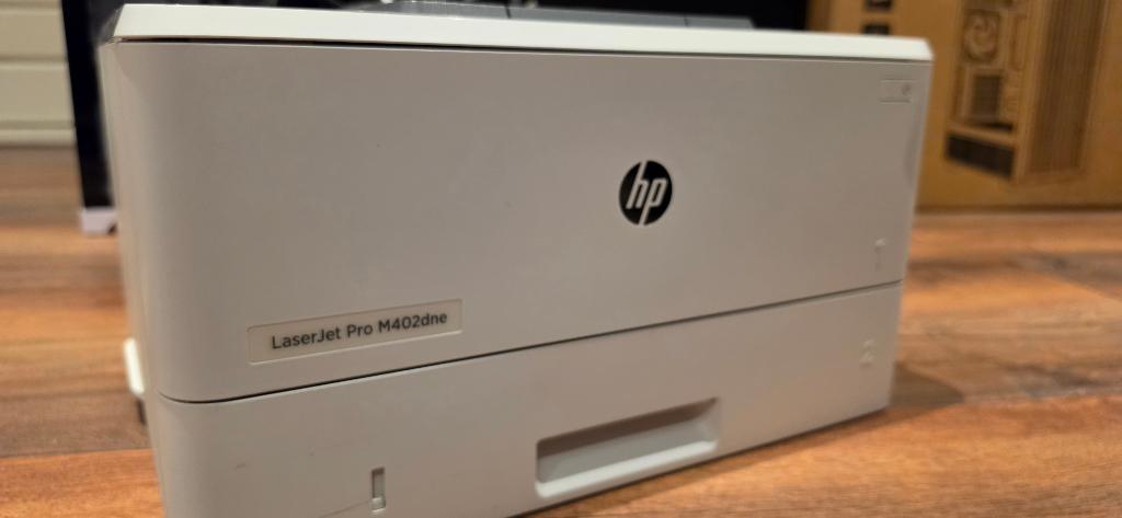HP LaserJet Pro M402dne | Met toner voor nog 100 pagina's, Computers en Software, Printers, Ophalen, Zwart-en-wit printen, HP