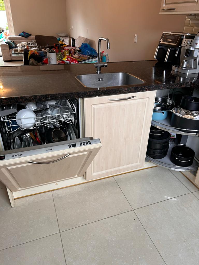 Complete keuken met eiland, apparatuur en granieten blad, Huis en Inrichting, Gebruikt, Hoekkeuken, Graniet of Steen, Ophalen of Verzenden