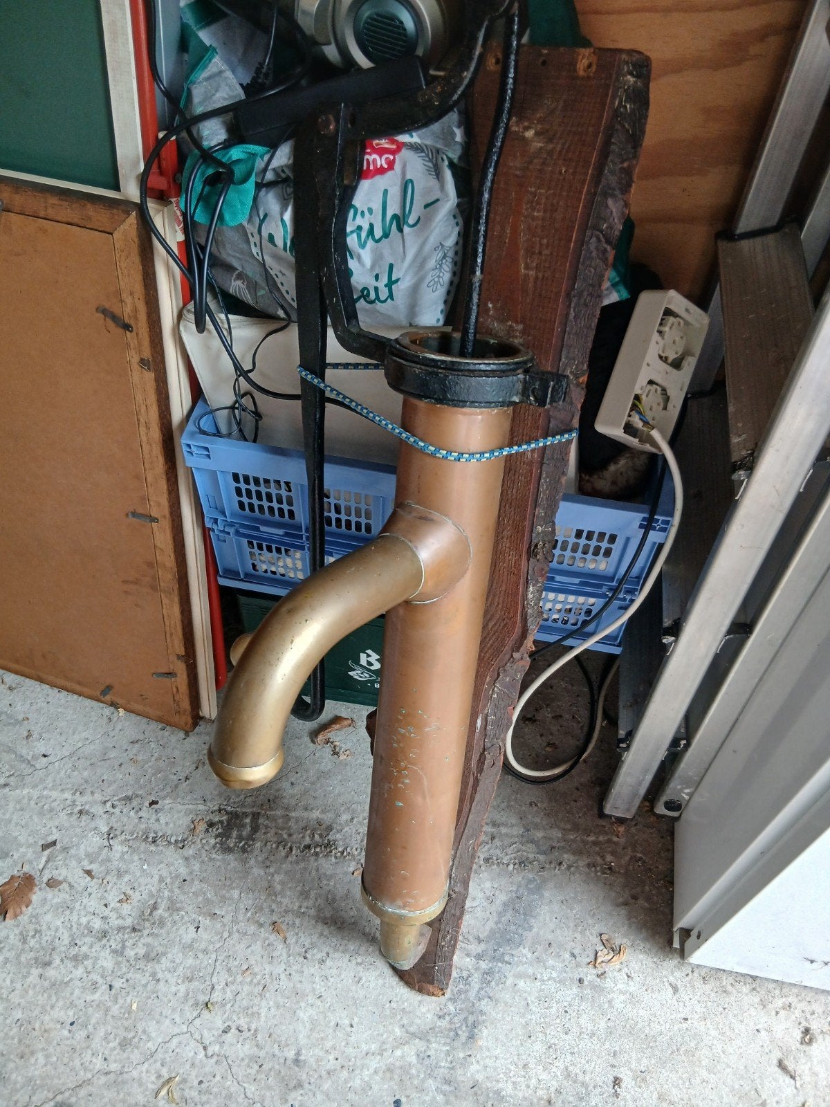 koperen pomp met gietijzer, Antiek en Kunst, Ophalen, Koper