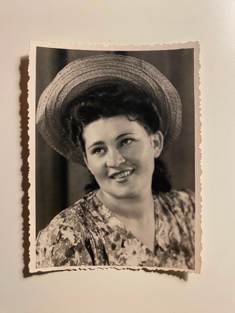 Originele WO2 Foto – Russische Vrouw Portret 1942, Ophalen of Verzenden, Nederland, Foto of Poster