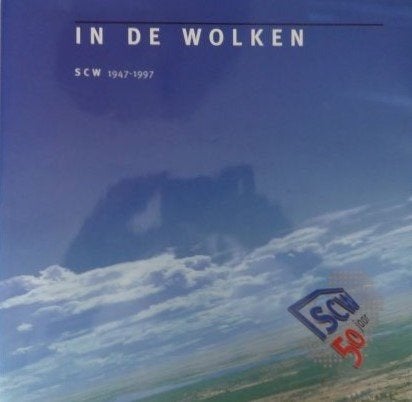 Amersfoort, In de wolken Woningcorporatie SCW 50 jaar (1995), Ophalen of Verzenden, Zo goed als nieuw, Meerdere auteurs
