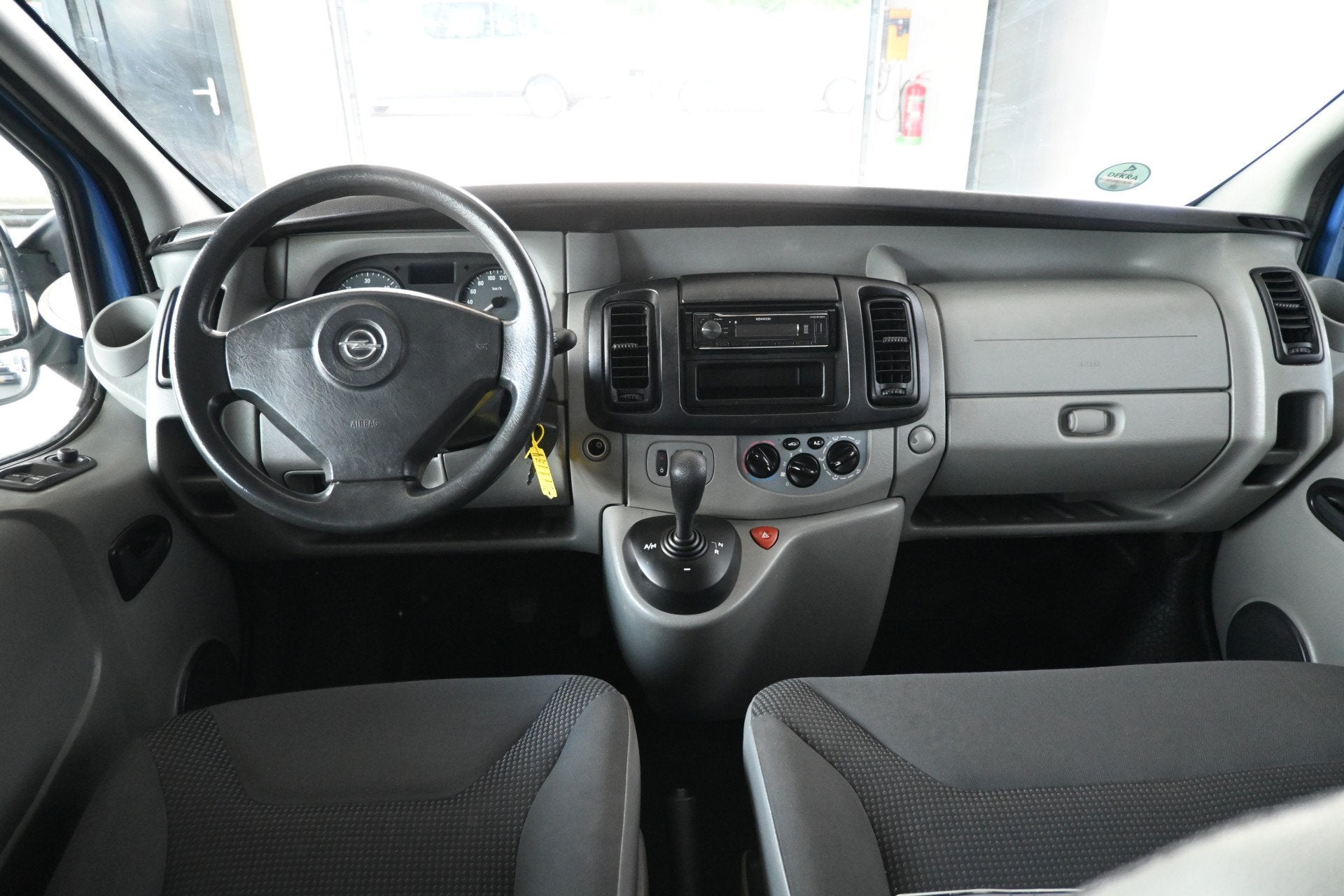 Opel Vivaro Combi 2.5 CDTI L1H1 Automaat 9 Persoons Airco Tr, Auto's, 145 pk, Stof, Huisgarantie, Bedrijf