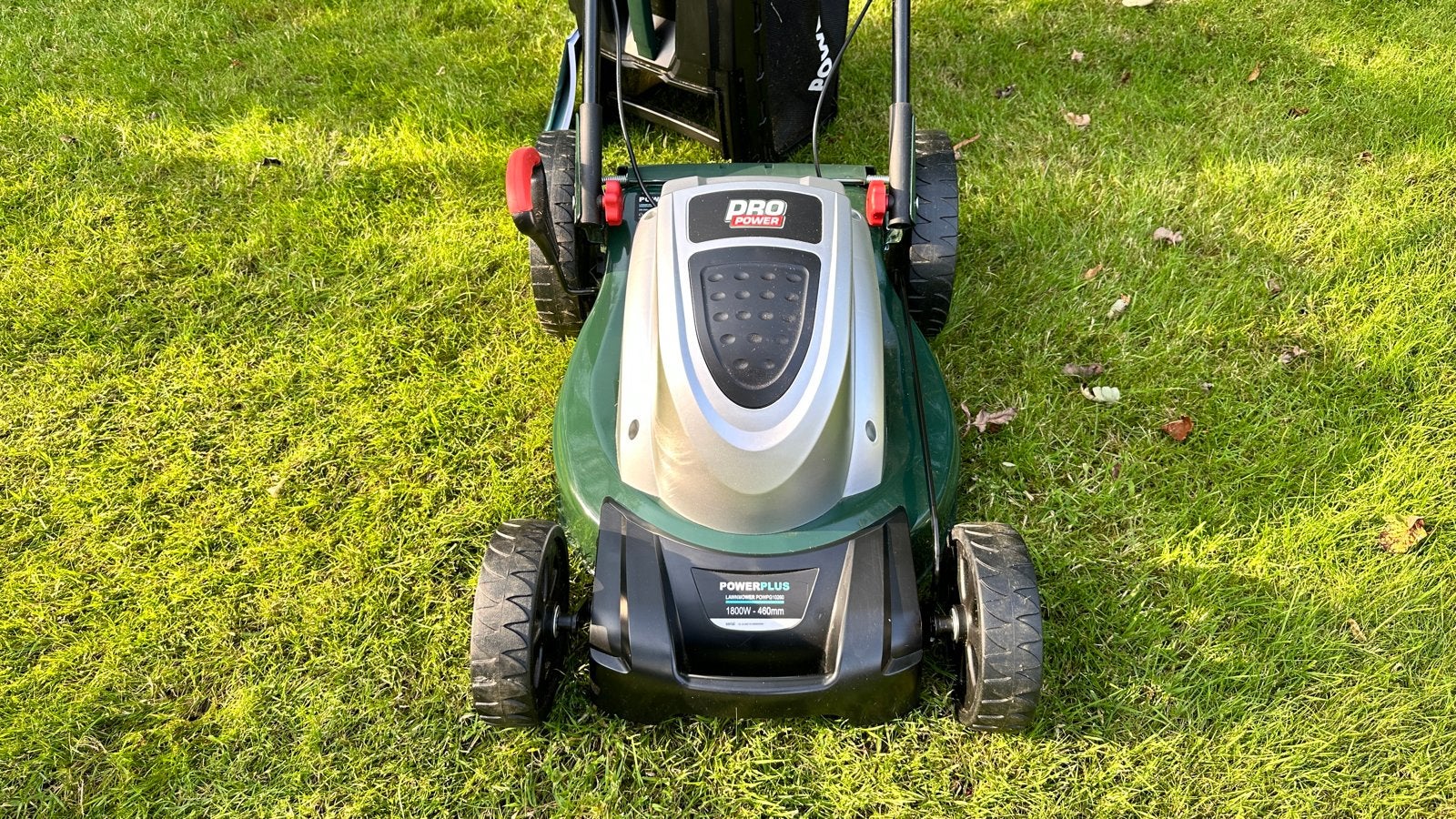 Powerplus PRO POWER grasmaaier 1800W - 460mm, Tuin en Terras, Ophalen, Cirkelmaaier, Elektrische grasmaaier, Zo goed als nieuw