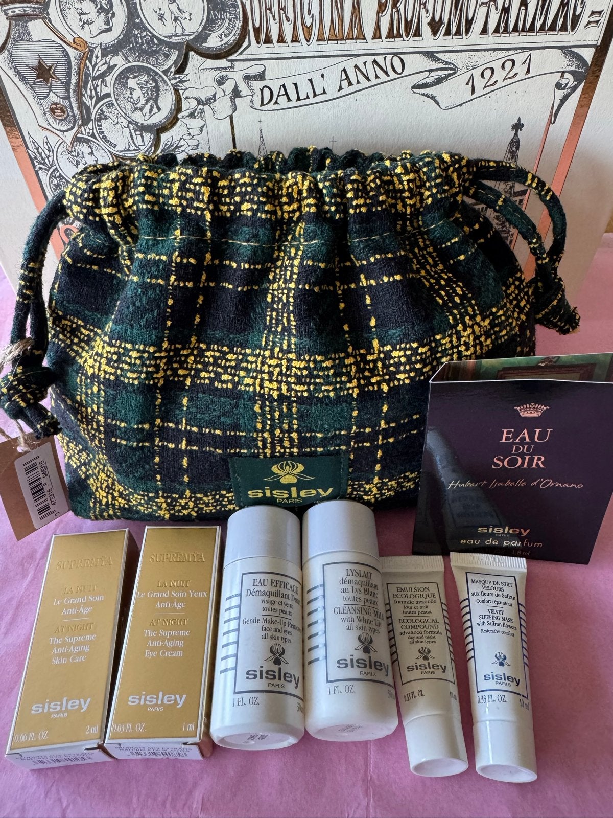 Sisley Paris Skincare Set met Tasje - Nieuw, Ophalen of Verzenden, Nieuw, Gehele gezicht, Verzorging