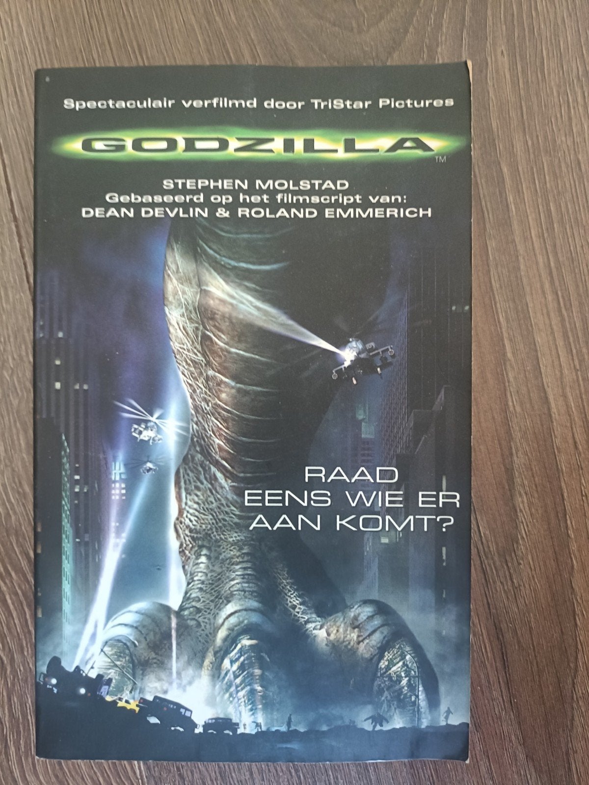 Godzilla: Een Verblindend Licht Boven Polynesië, Ophalen, Gebruikt
