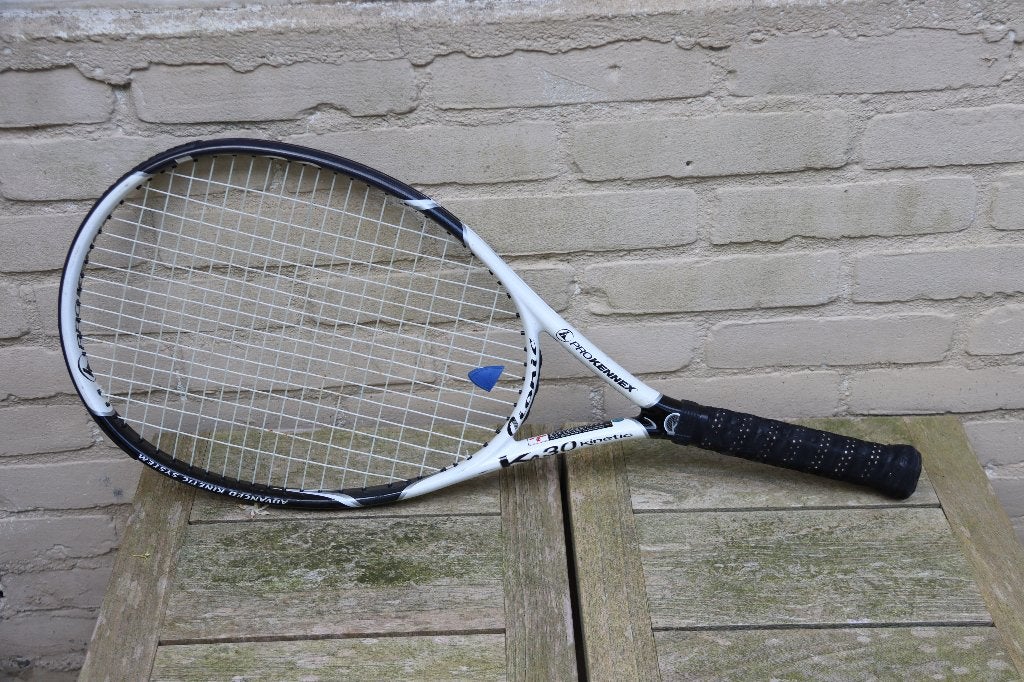 Tennisracket Pro Kennex Kinetic KI 30 Zwart/Wit, Ophalen of Verzenden, Zo goed als nieuw, Racket, Overige merken