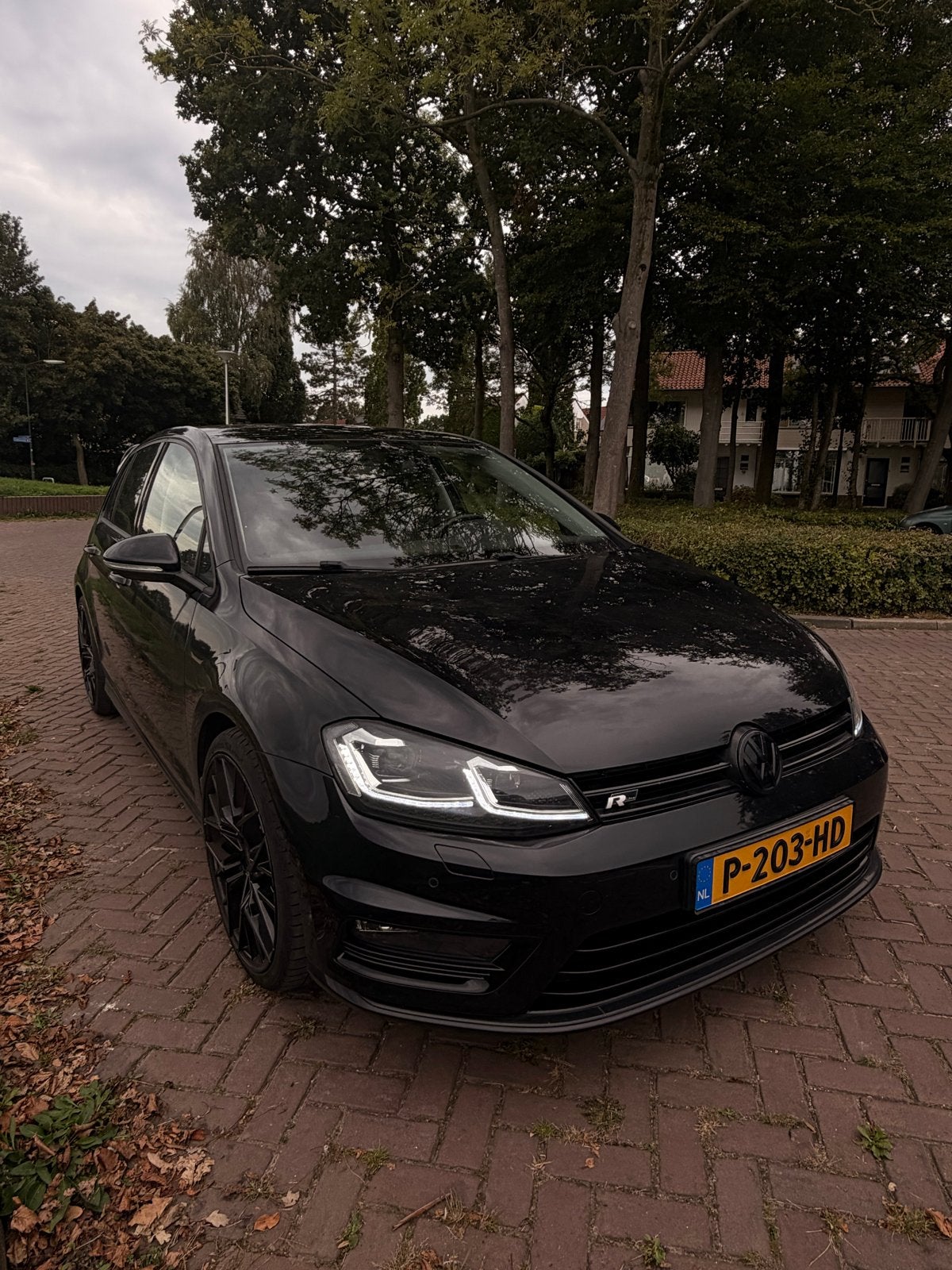 Volkswagen Golf R-line 1.2 TSI 2016, Auto's, Voorwielaandrijving, 4 cilinders, 610 kg, Zwart