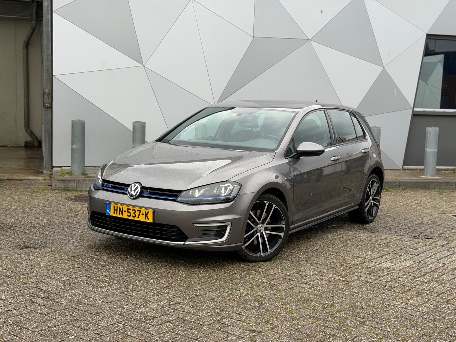 Volkswagen Golf 1.4 TSI Phev 204pk 5D DSG 2015 Grijs, Overige bekleding, 1499 kg, 149 pk, Zilver of Grijs