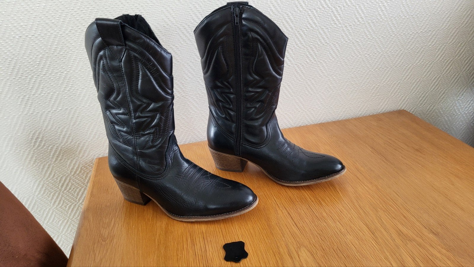 Zwarte echt leren cowboylaarzen, maat 41, Kleding | Dames, Hoge laarzen, Zwart, Ophalen of Verzenden, Zo goed als nieuw
