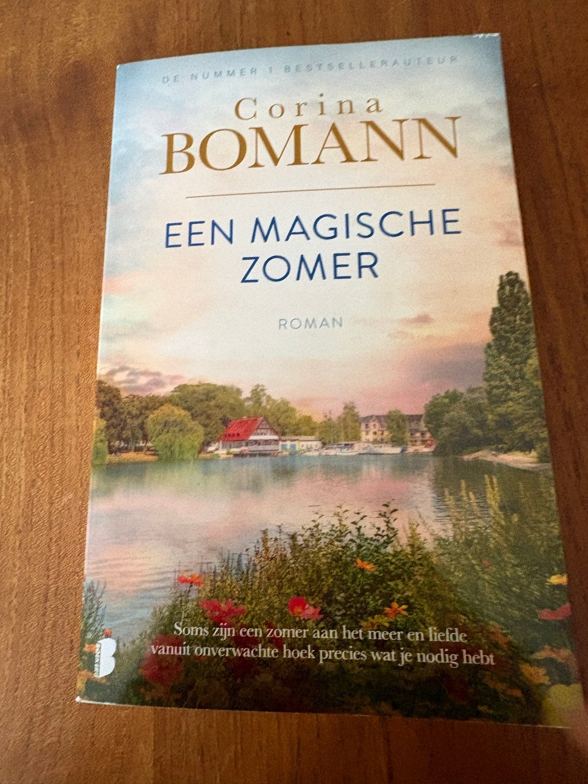 Corina Bomann - Een Magische Zomer (Roman), Ophalen of Verzenden, Zo goed als nieuw, Nederland