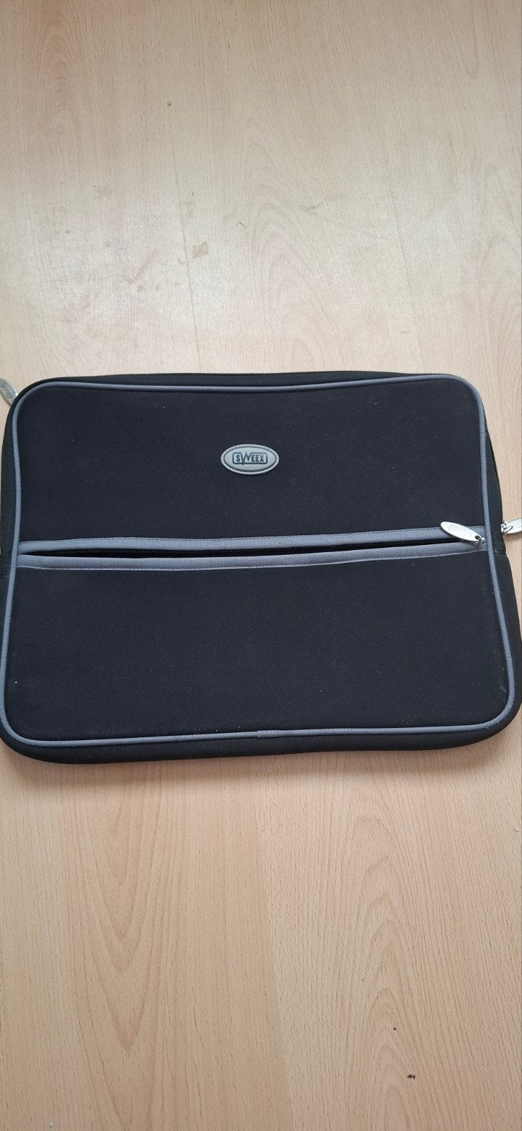 laptophoes, Ophalen of Verzenden, 12 inch of minder, Zo goed als nieuw, Sweex