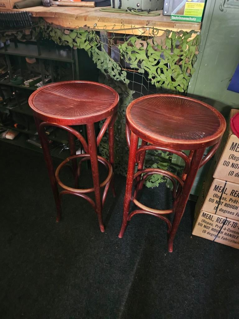Twee barkrukken Café kroeg mancave barkruk, Huis en Inrichting, Barkrukken, Ophalen, ., 60 tot 90 cm, .