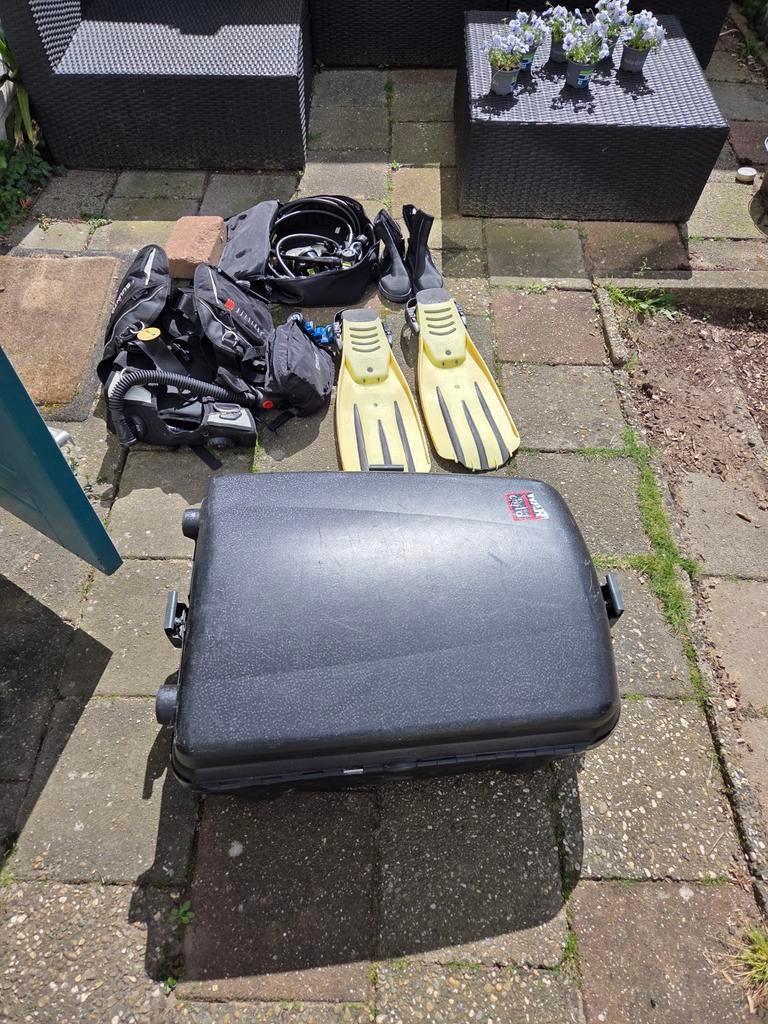 Complete Duikuitrusting met Koffer en Flippers, Watersport en Boten, Duiken, Ophalen
