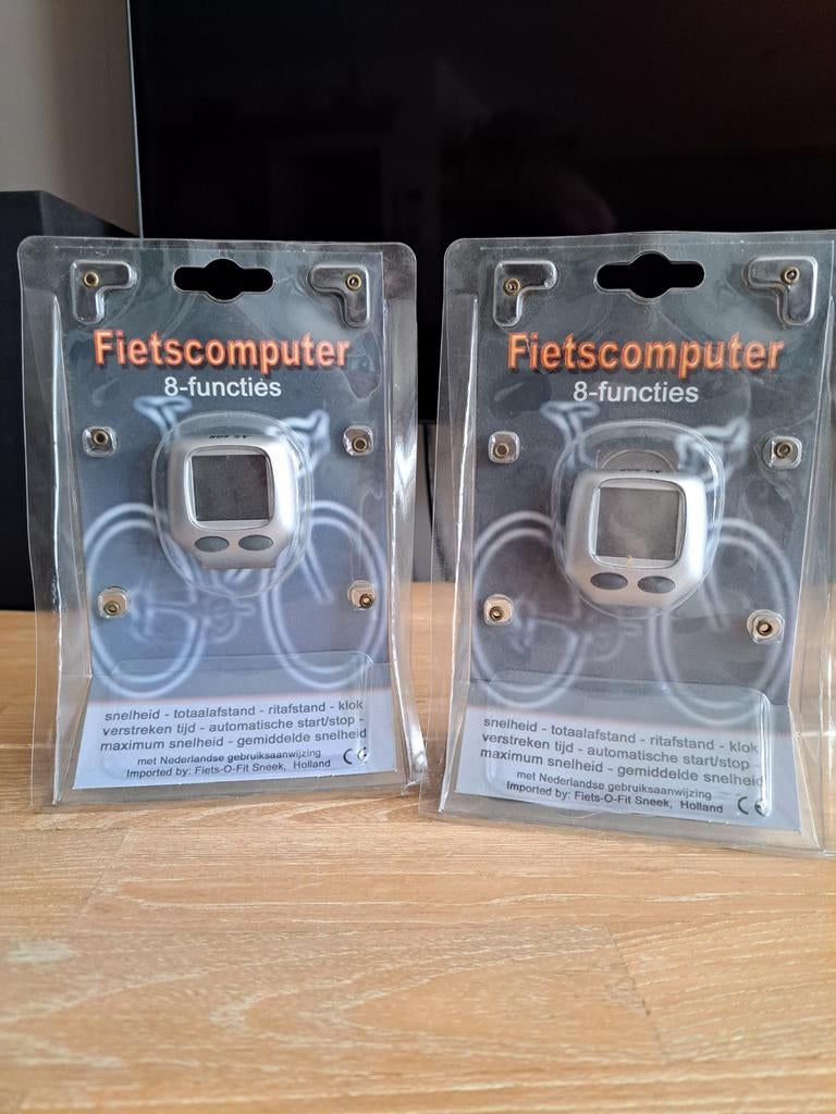 Nieuwe fietscomputers - 8 functies en draadloos, Fietsen en Brommers, Fietsaccessoires | Fietscomputers, Nieuw, Draadloos, Snelheidssensor