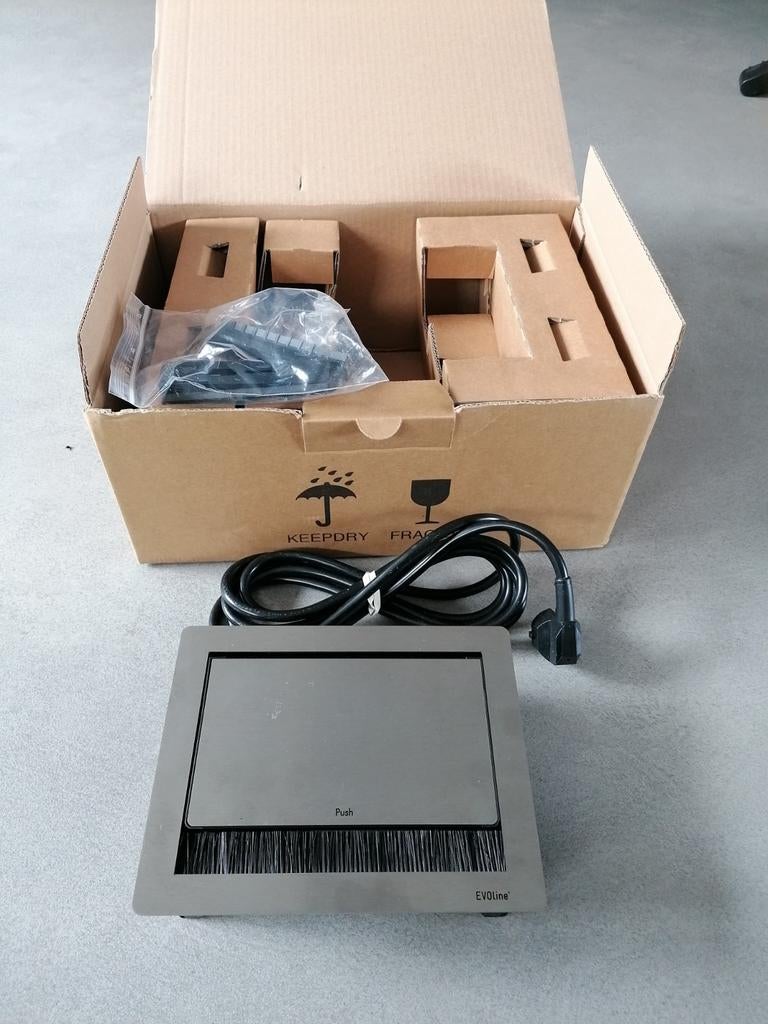 3 Evoline Inbouw Fliptop Stopcontact Stekkerdoos Buro Keuken, Ophalen of Verzenden, Nieuw, 50 tot 100 cm, Minder dan 100 cm