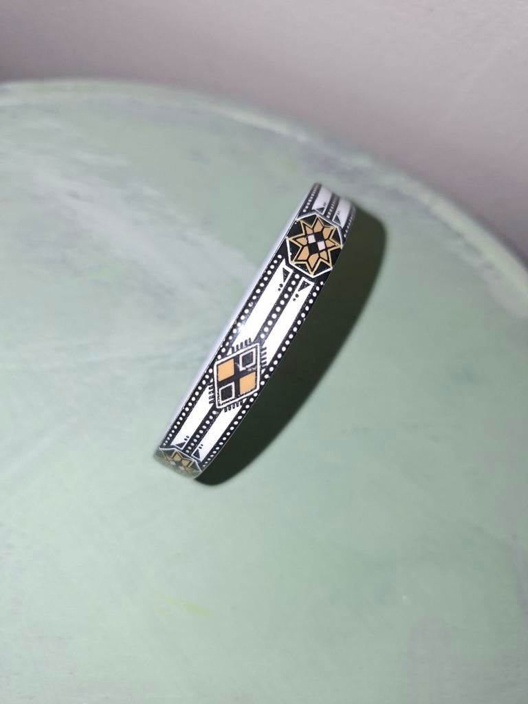 Handgemaakte armband uit Oostenrijk., Sieraden, Tassen en Uiterlijk, Ringen, Ophalen of Verzenden, Nieuw, 17 tot 18, Dame