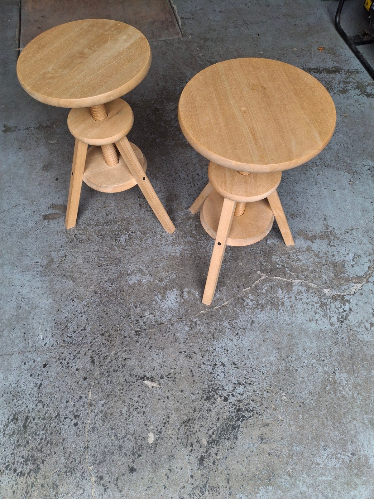 2x Ronde Houten Kinderkrukjes - Verstelbaar (30x44-58cm), Ophalen