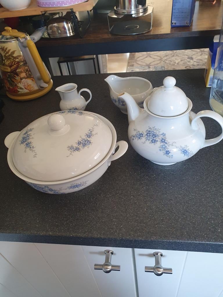 Ilmenau Henneberg Porselein Servies Set - Made in GDR, Antiek en Kunst, Antiek | Porselein, Ophalen