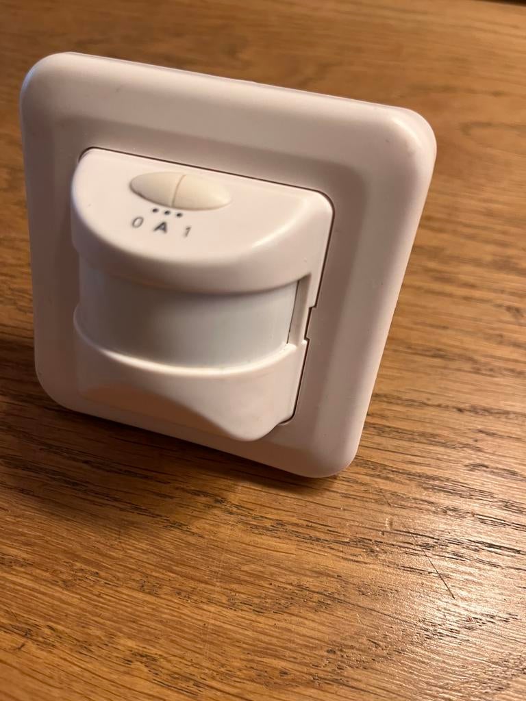 Bewegings licht sensor binnenshuis wit (NIET voor LED), Ophalen of Verzenden, Gebruikt, Detector, Sensor of Melder, Beweging