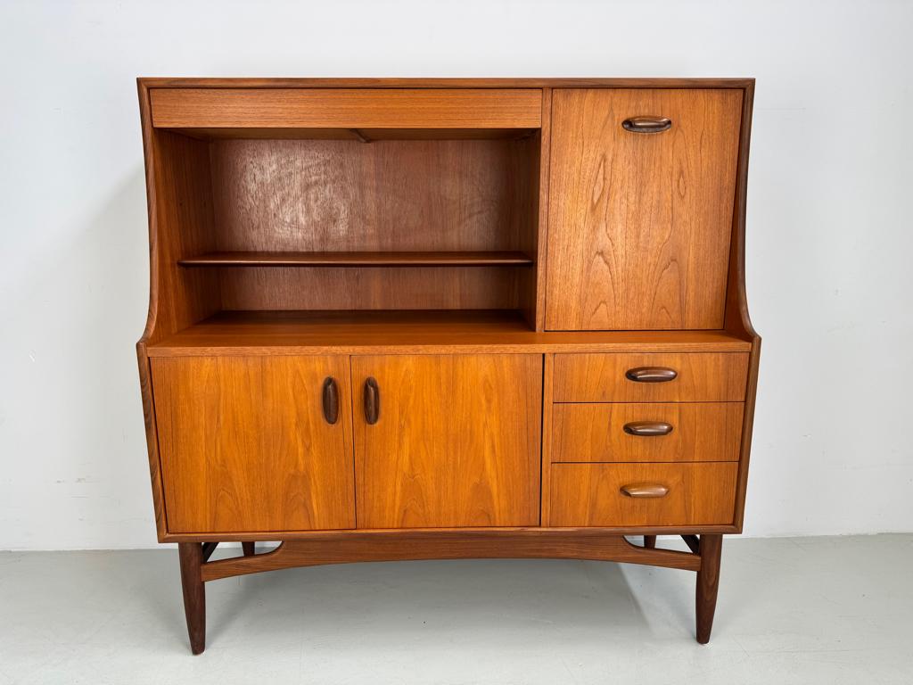 Vintage highboard  G-Plan, Huis en Inrichting, Kasten | Dressoirs, Verzenden, 150 tot 200 cm, Teakhout, Zo goed als nieuw