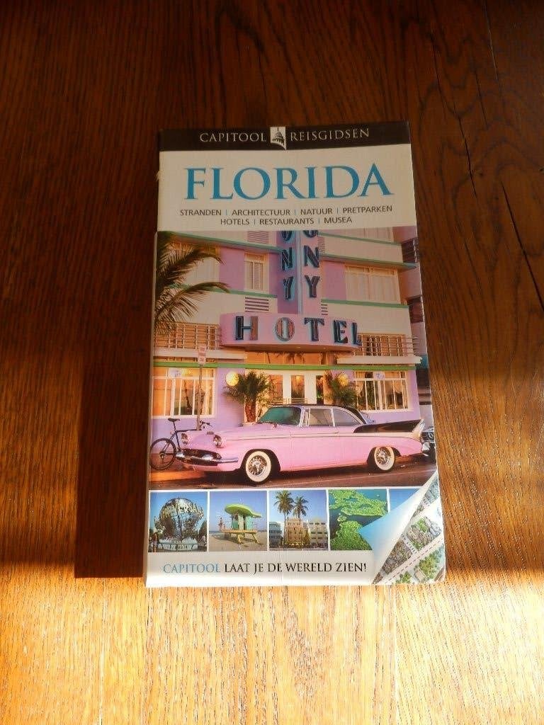 Capitool reisgids - Florida., Capitool, Zo goed als nieuw, Reisgids of -boek, Capitool