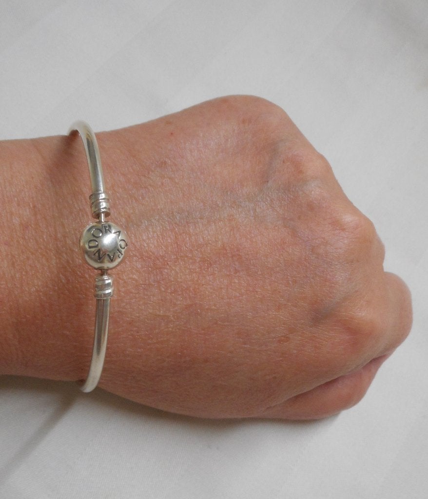 Zilveren Pandora armband Moments Charm Bangle nr.254