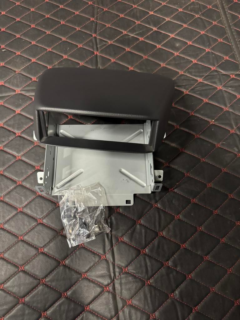 Nieuwe OEM 1 DIN radioframe /meterhouder Subaru Impreza GD, Auto-onderdelen, Interieur en Bekleding, Ophalen of Verzenden, Nieuw