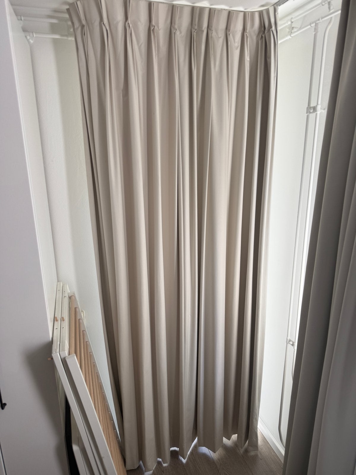 Hema Gordijn 115x252 cm met zonsverduisterende voering, Ophalen, Gebruikt, Overige merken, Verduisterend