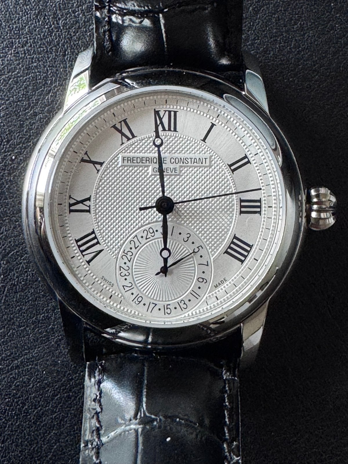 Frederique Constant Classic Manufacture, Leer, Polshorloge, Zo goed als nieuw, Ophalen