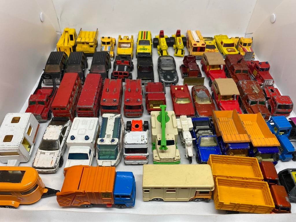 50 Vintage Matchbox Trucks en Auto's - Diverse Modellenverza, Gebruikt, Mattel, Inc., 333 Continental Blvd, El Segundo, CA 90245, USA.