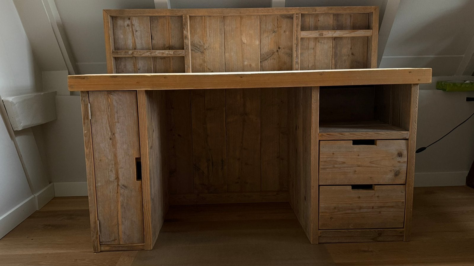 Stoer steigerhouten bureau met lades, kast en opzetstuk, Huis en Inrichting, Gebruikt, 144 cm, Schoolbureau, Ophalen of Verzenden