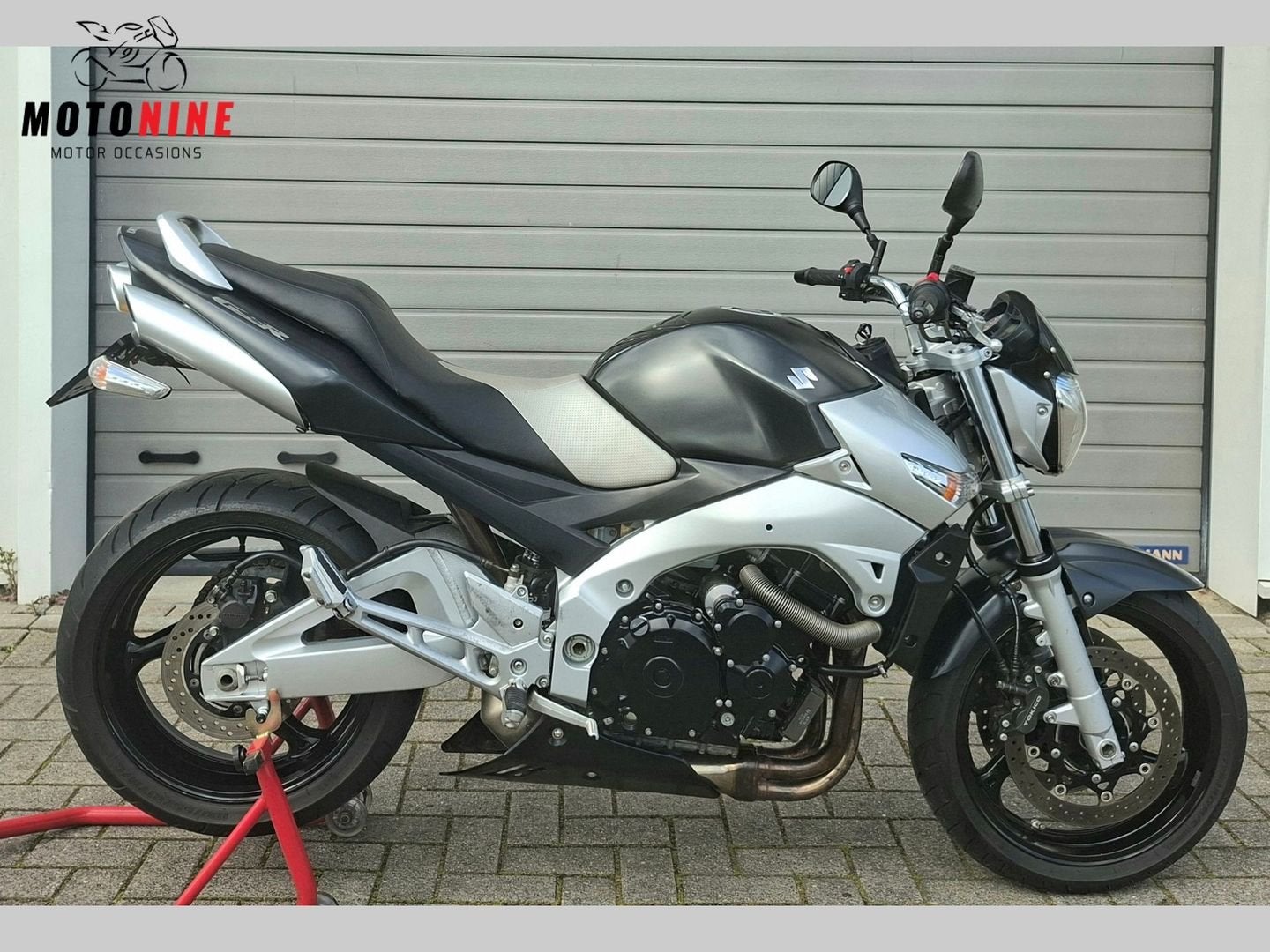 SUZUKI GSR 600 (bj 2006), SUZUKI, 4 cilinders, Motorrijbewijs A, Bedrijf