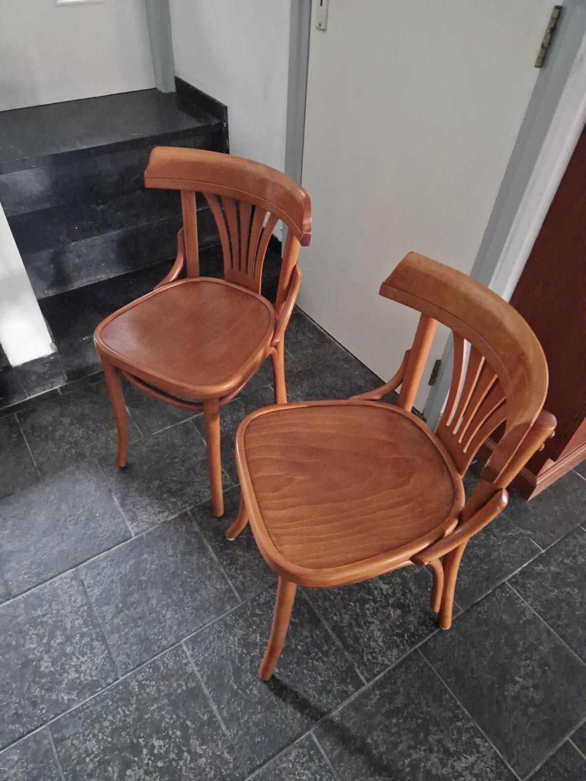 2 Thonet stijl Vintage stoelen hout Café Bistro, Antiek en Kunst, Ophalen