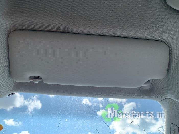 Zonneklep van een Audi A4